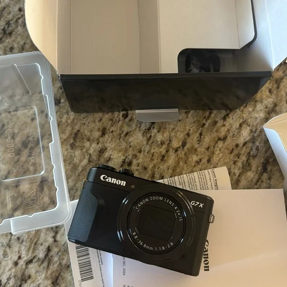 NEW canon g7x mark ii - Picture 3 of 6